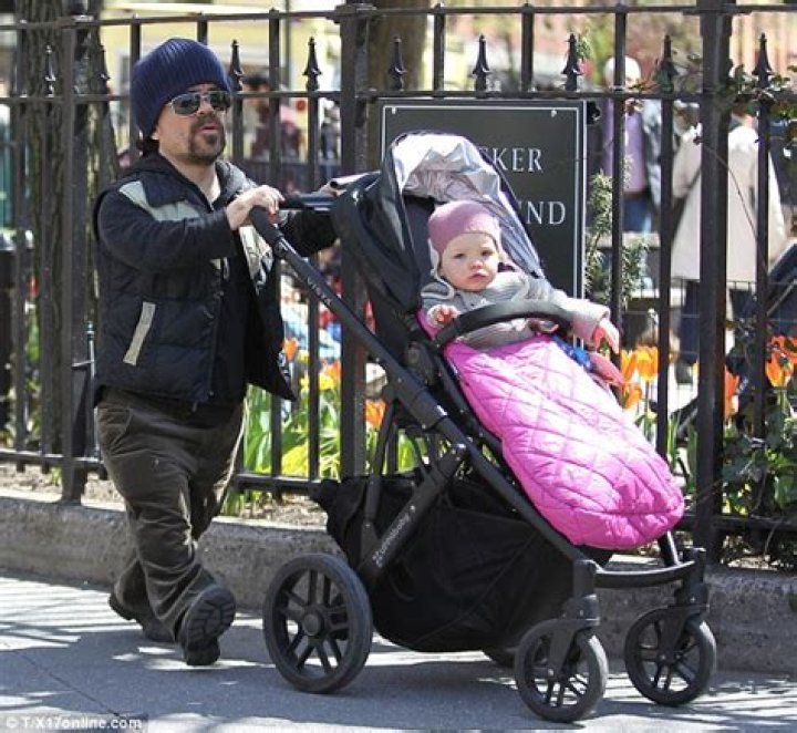 7teen Peter Dinklage went out with his family in New York