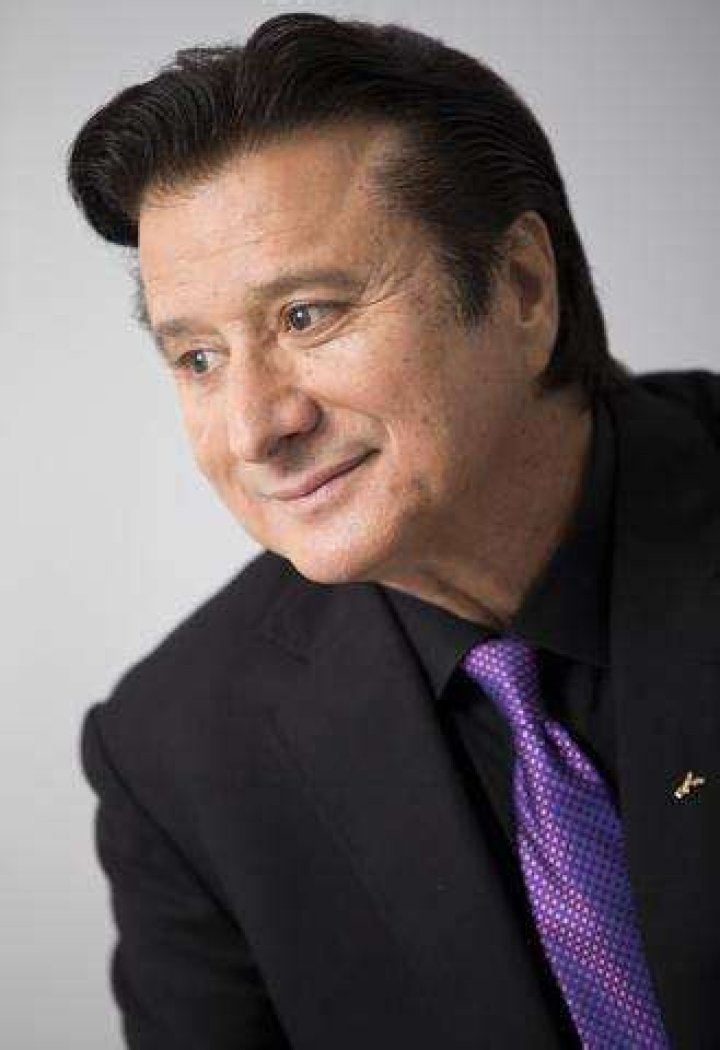 A broken heart reignites Steve Perry's love for music