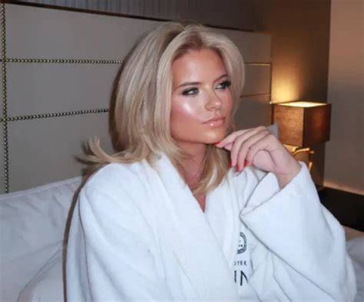 Apollonia Llewellyn Bio, Age, Height Models Biography