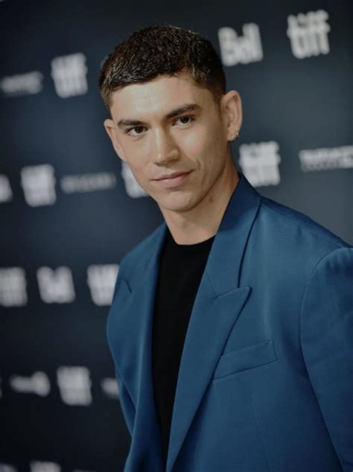 Archie Renaux IMDb