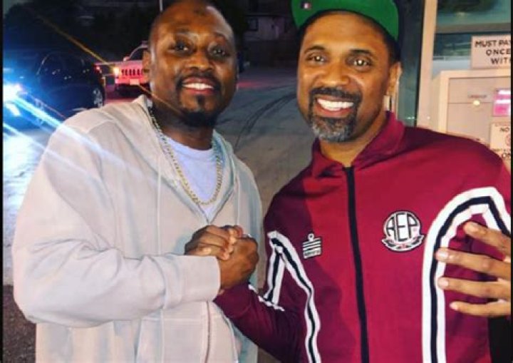 Are Omar and Mike Epps Brothers?