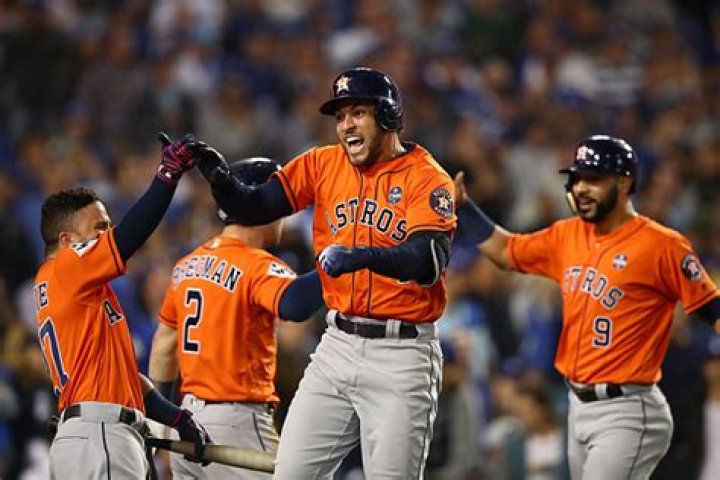 Astros' Garrett Stubbs wants to show defensive versatility at spring