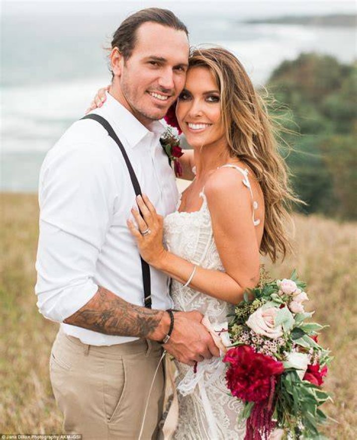 Audrina Patridge weds Corey Bohan in Hawaii Daily Mail Online