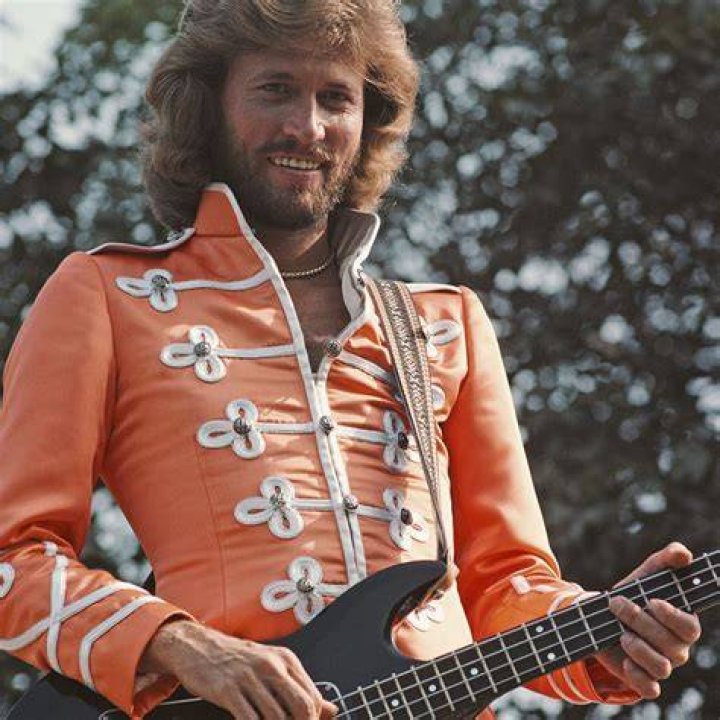 Barry Gibb Reimagines Bee Gees Classics With a Country Twist on New