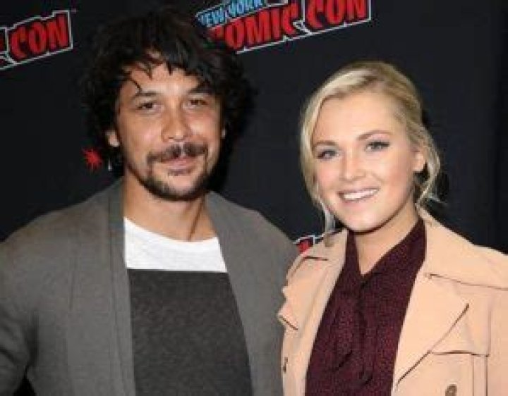 Bob Morley Biography, Wife Eliza Taylor, Married, Dating, Net Worth