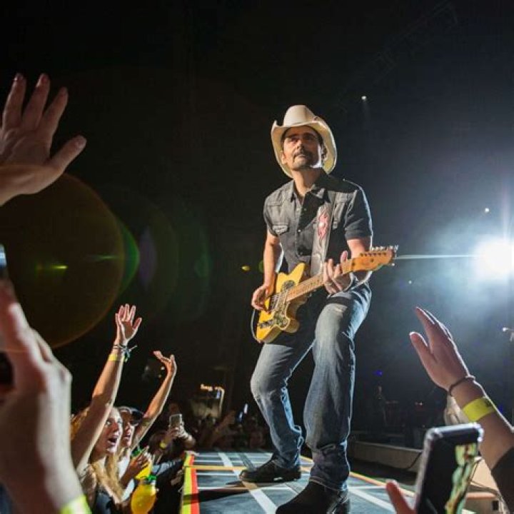 Brad Paisley on drivein concerts 'It's a return to life' AP News