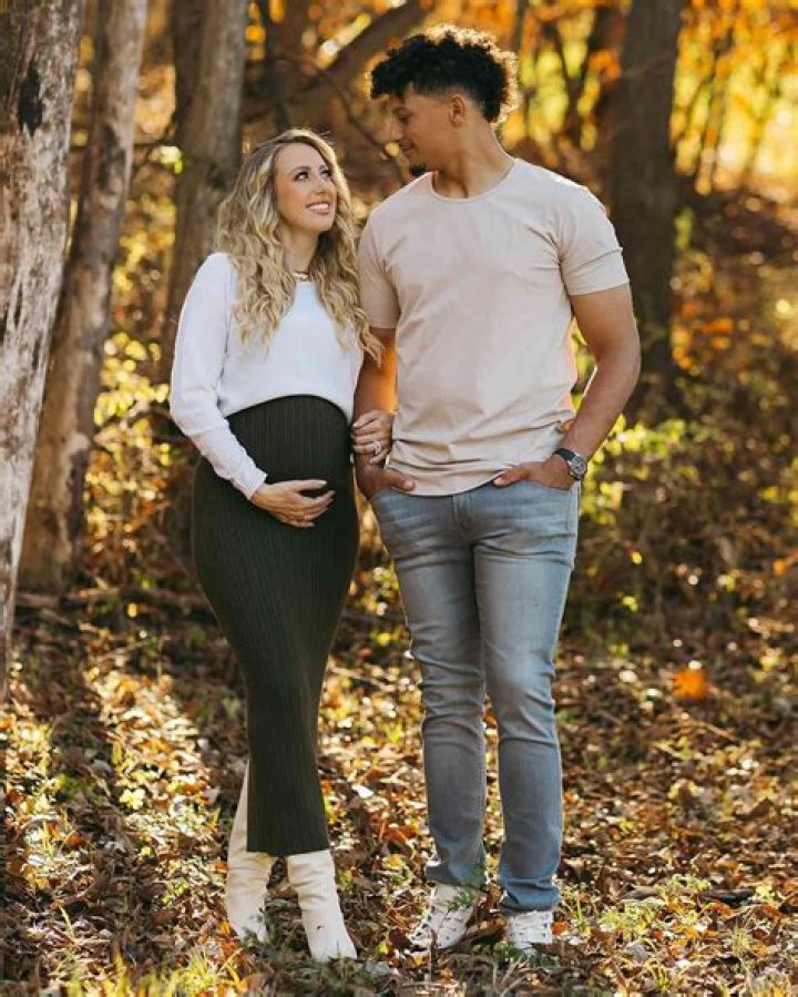 Brittany Mahomes Shares Pregnancy Photos with Husband and Daughter