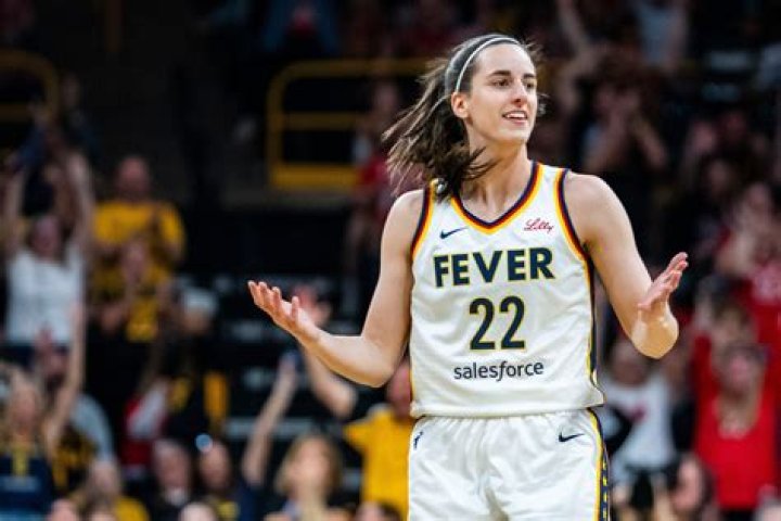 Caitlin Clark selected winner of 2023 Ann Meyers Drysdale Award Hawk