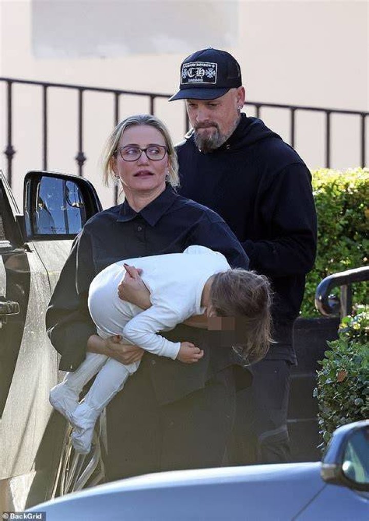 Cameron Diaz family husband, daughter, parents, sister Familytron