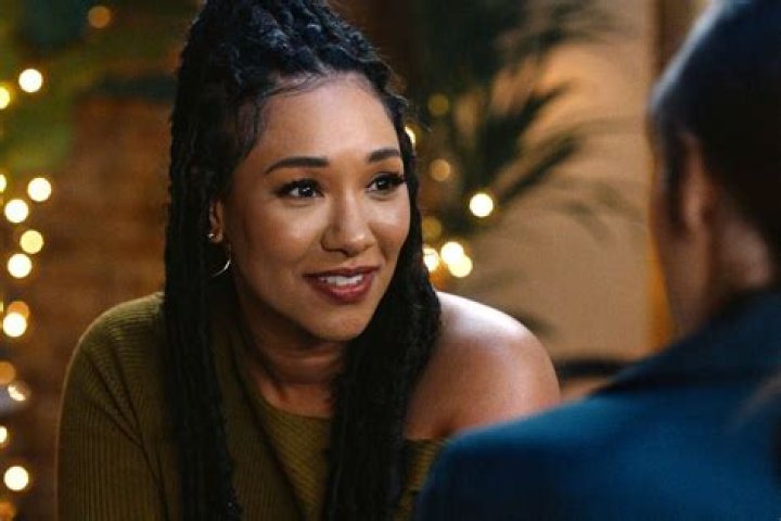 Candice Patton's bio spouse, parents, net worth, salary per episode
