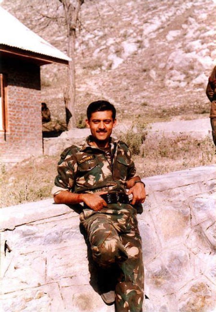 Captain Vijayant Thapar Age, Death, Girlfriend, Wife, Family, Biography