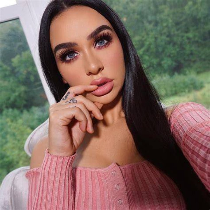 Carli Bybel on Instagram “Filmed a get ready with me video today!! It