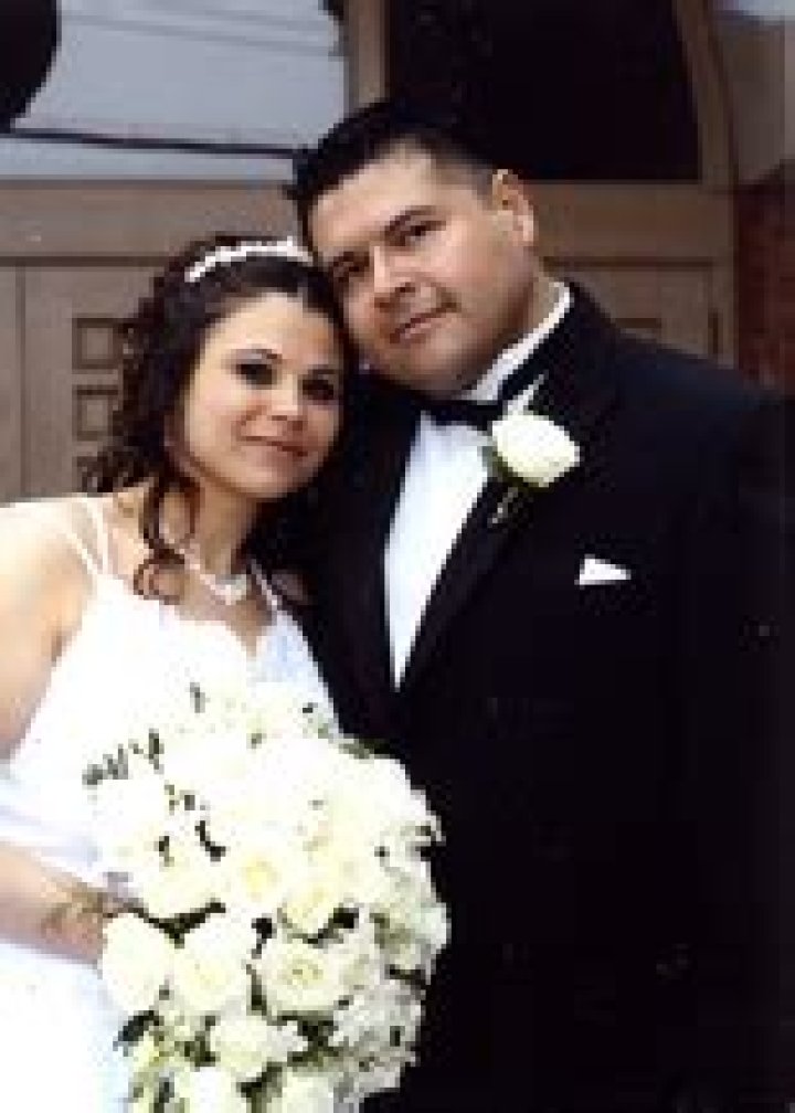 Carlos Mendoza, Carolann Sica are married