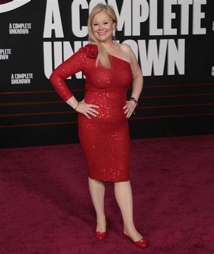 Caroline Rhea Seven Quick Facts