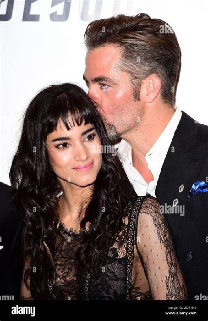 Chris Pine, Sofia Boutella and Olivia Munn New celebrity couples of