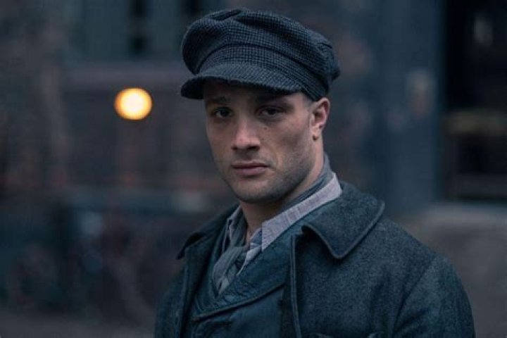 Cosmo Jarvis Peaky Blinders Season 5 Cast POPSUGAR Entertainment