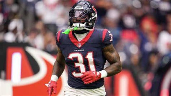 Dameon Pierce’s Net Worth, Height, Age, & Personal Info Wiki The New