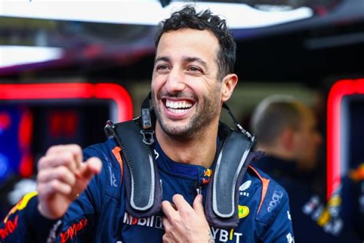 Daniel Ricciardo Perthborn F1 star strolls around Venice with
