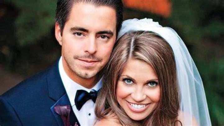 Danielle Fishel and Tim Belusko got divorced as quietly as they got