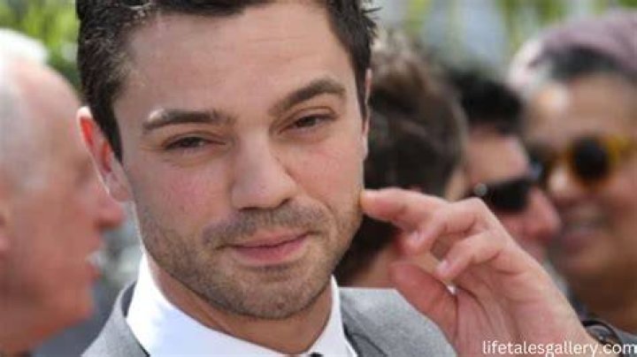 Dominic Seagal Bio, Age, Wiki, Height, Parents, Siblings, Wife and Net