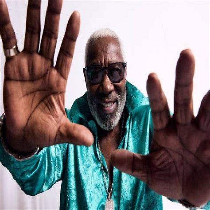 Eddie Levert Shows Off Dancing Moves In New Tik Tok Video With Wife And