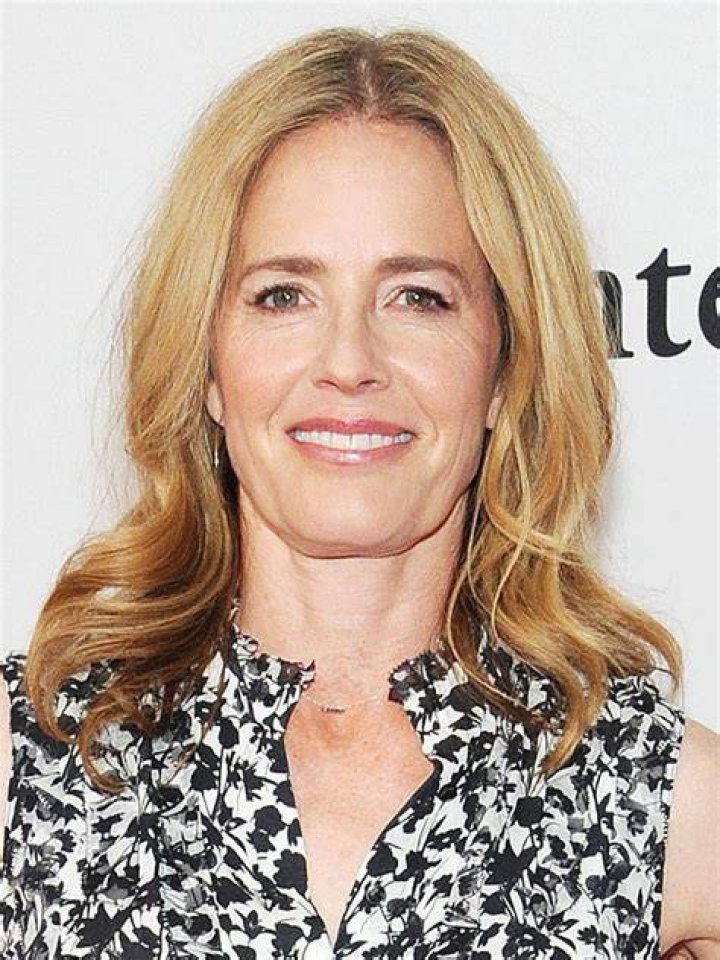 Elisabeth Shue "The Boys" Premiere at Tribeca Film Festival • CelebMafia