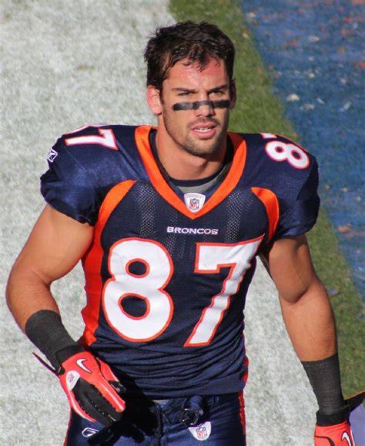Eric Decker's Dog Watches Him Work Out at Shawn Booth's Gym