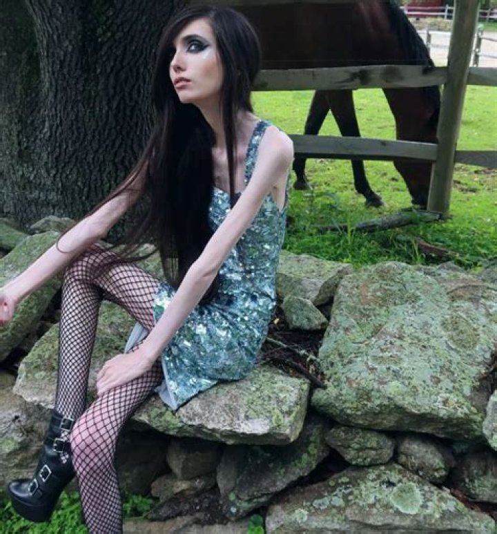 Eugenia Cooney Net Worth, Personal Life, Boyfriend, Career, Biography