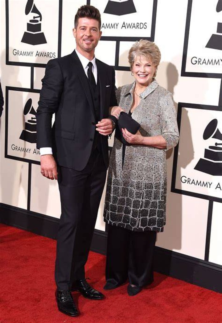 Gloria Loring Robin Thicke Mom