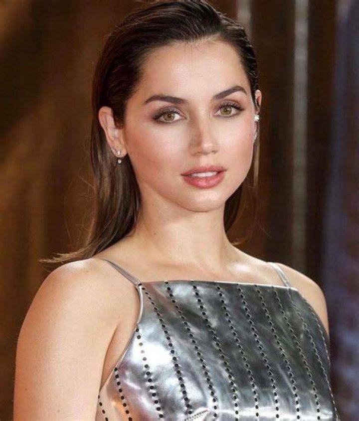 Hot Female Celebrities Sexy Female Celebrities Hot Famous Women