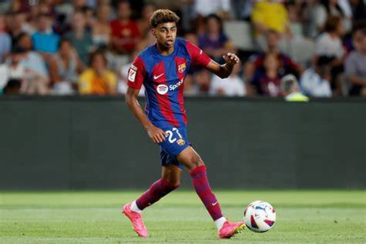 How Lamine Yamal's family celebrated his first Barcelona callup
