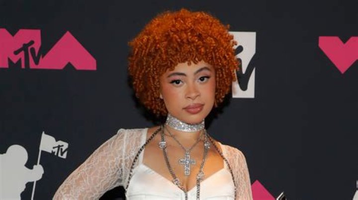 Ice Spice's Height and Feet The Rising Rapper's Unique Style