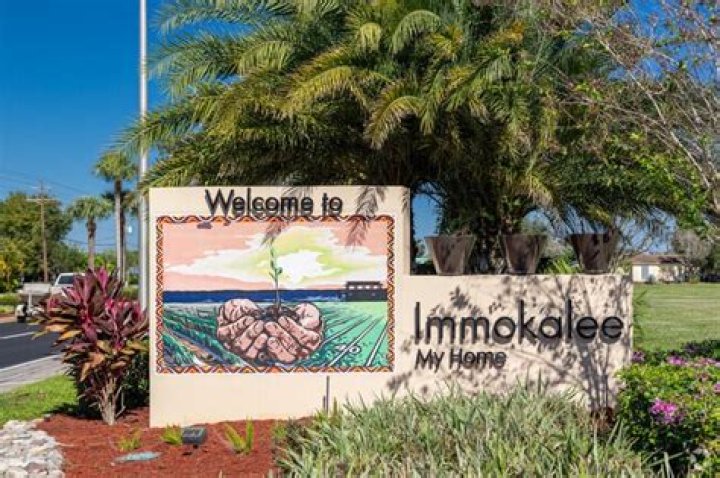 Immokalee's Edgerrin James inducted into Pro Football Hall of Fame