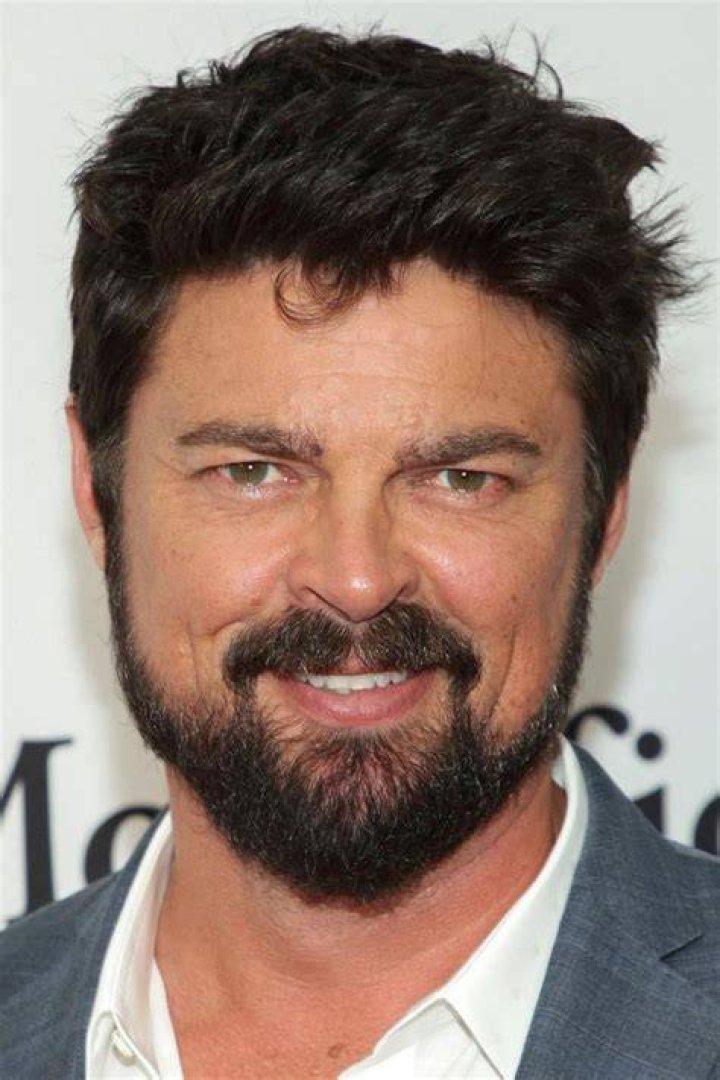 Is Karl Urban a good guy? Does Karl Urban have kids? ABTC