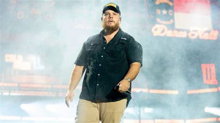 Is Luke Combs a liberal? The US Sun