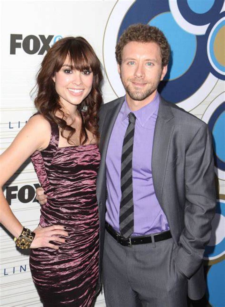 Is T. J. Thyne Married To Wife? Glance At Girlfriend, Dating, Gay