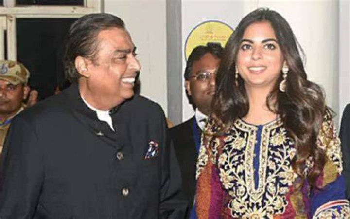 Isha Ambani Tightly Holds Father Mukesh Ambani’s Hand In The Crowd