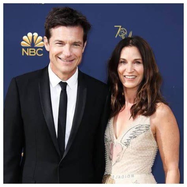Jason Bateman, Wife Amanda Anka's Relationship Timeline