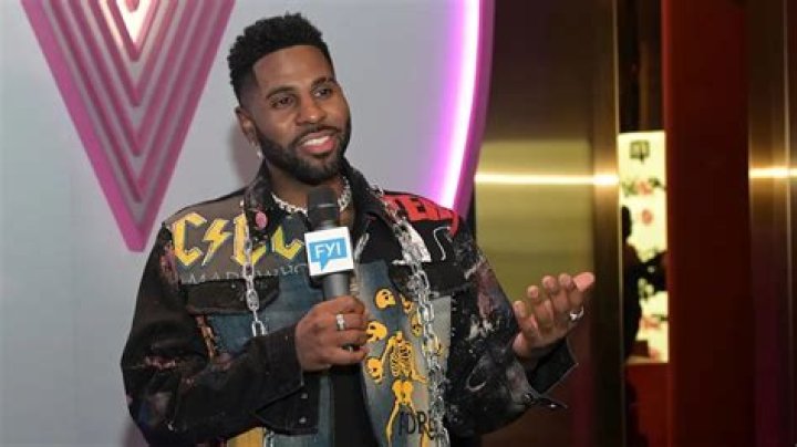 Jason Derulo Says He'd Give Up Social Media For This NSFW Activity