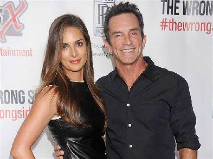 Jeff Probst Wife Wants Him To Quit 'Survivor'