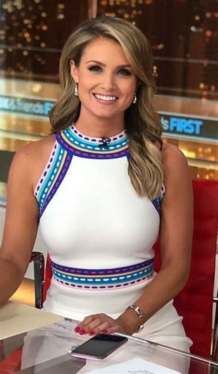 Jillian Mele Female, Female news anchors, Fashion
