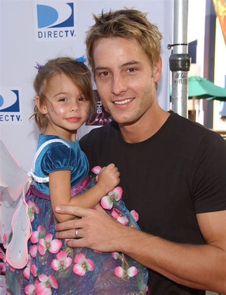 Justin Hartley Family Pictures POPSUGAR Celebrity Photo 2