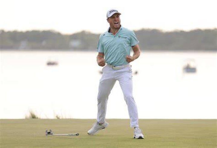 Justin Thomas regains Tour Championship lead before play suspended
