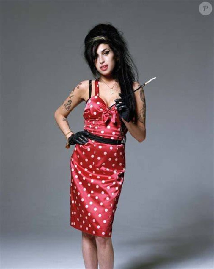 La transformation Amy Winehouse, à Londres, en février 2007. Purepeople