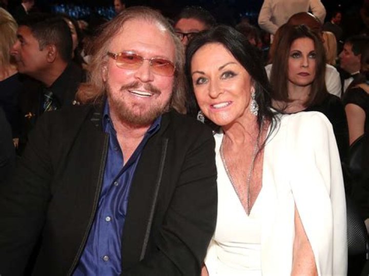 Linda Gibb, Barry’s Wife 5 Fast Facts You Need to Know