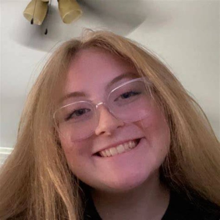 Mckenzie Redmon Cast Member Walt Disney World LinkedIn