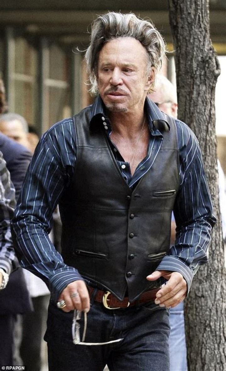 Mickey Rourke photo 70 of 304 pics, wallpaper photo 237079 ThePlace2