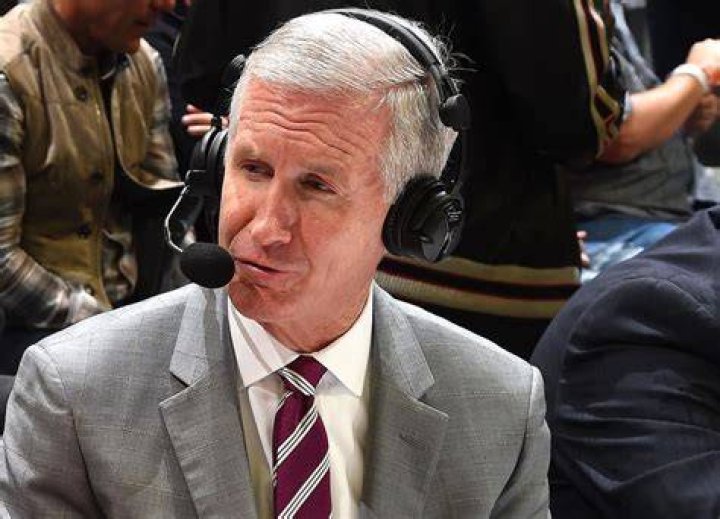 Mike Breen headed to Hall of Fame, wins Curt Gowdy Award