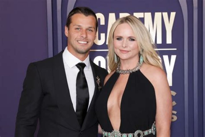 Miranda Lambert and Husband Brendan McLoughlin Buy NYC Apartment