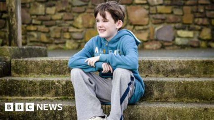 Nineyearold boy has testicular tissue frozen BBC News